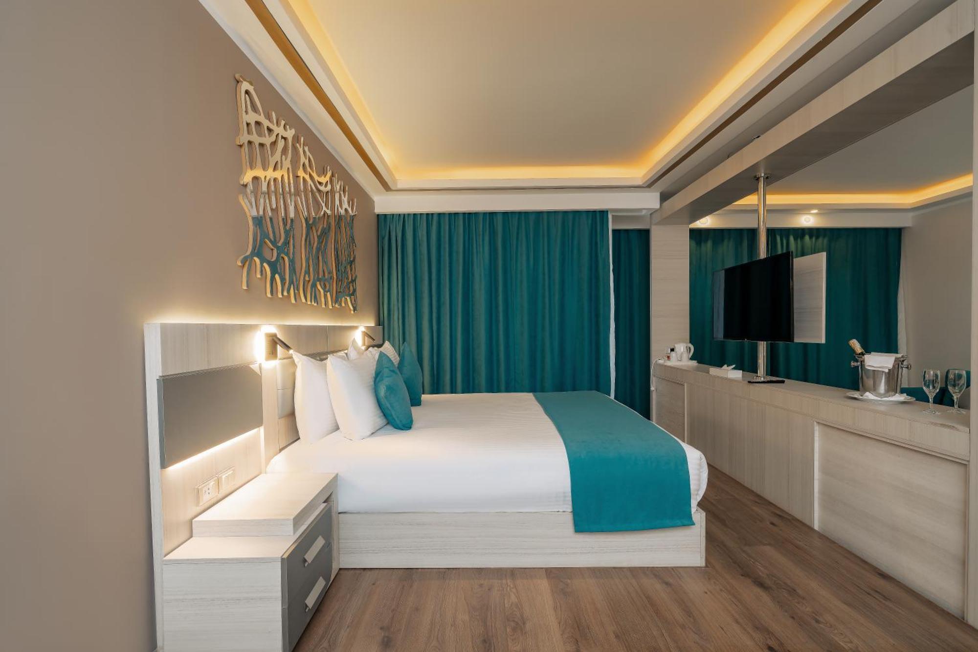 Sirena Beach Resort & Spa Marsa Alam Buitenkant foto